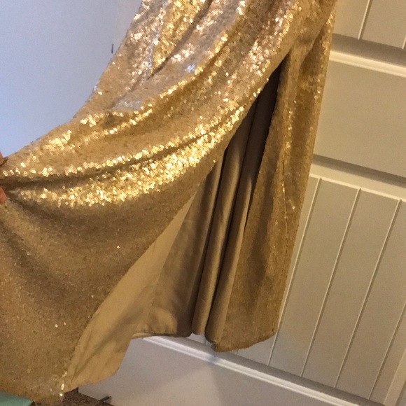 Dress - Picture 3 of 4